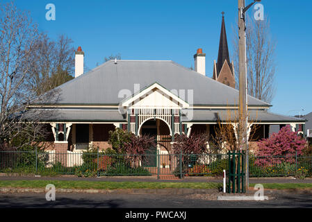 Un grand et ornementé de Russie accueil conception Bungalow Orange en Nouvelle Galles du Sud, Australie Banque D'Images