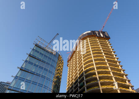 Varsovie, Pologne - Oct 11, 2018 : Appartement gratte-ciel en construction à Varsovie, Pologne Banque D'Images