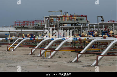 La station de séparation des gaz de l'usine de Gazprom PAO Astrakhan, Russie. Banque D'Images