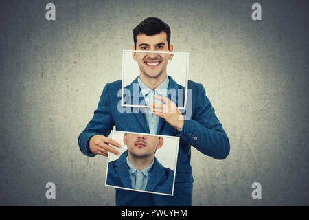 Portrait photo blanc deux plaques de différentes émotions portrait, l'un cachant la moitié de visage avec l'expression de colère sur et une autre avec un heureux, s Banque D'Images