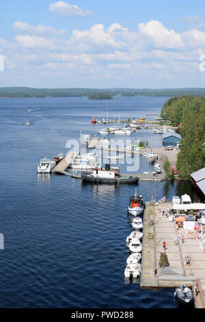 La Finlande, PUUMALA - 27 juillet, 2018 : vue sur le port et le lac Saimaa. Banque D'Images