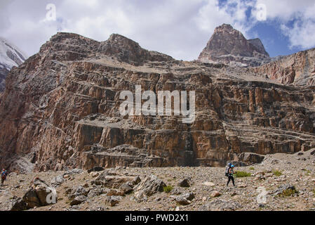 Trekking dans les magnifiques montagnes de Fann, au Tadjikistan Banque D'Images