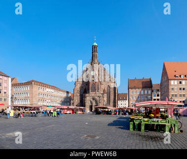 L'église Frauenkirche à Nuremberg, Allemagne, Nurnberger. A ouvert ses portes en 1361 et se trouve dans l'Avenue de Stalingrad. Banque D'Images