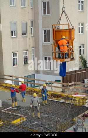 Wien, des Wohnbaus Beatrixgasse Baustelle, Betonieren Geschoßdecke von 11 Banque D'Images