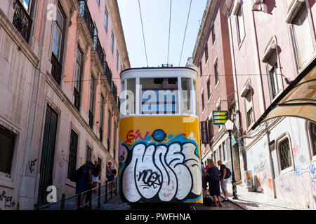 Ascensor da Glória, Lisbonne, Portugal Banque D'Images