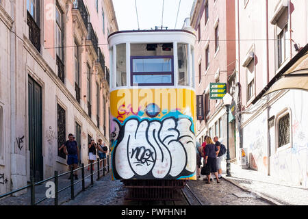 Ascensor da Glória, Lisbonne, Portugal Banque D'Images