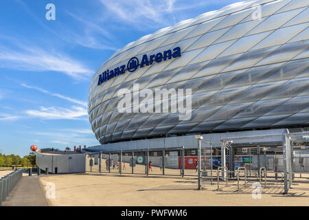 MUNICH, ALLEMAGNE - 14 août 2017 : Entrée de stade Allianz Arena de Munich, Allemagne. L'Allianz Arena est le stade de football accueil pour FC Bayern Muni Banque D'Images