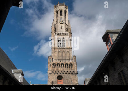 Le beffroi de Bruges, une tour médiévale et de repère important dans le centre-ville de Bruges, Flandre occidentale, Belgique Banque D'Images