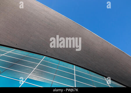 Le centre aquatique, Queen Elizabeth Olympic Park conçu par Zaha Hadid , , Londres, Angleterre, Royaume-Uni, Europe. Banque D'Images