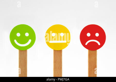 Vert, jaune et rouge avec smiley faces positive, neutre et négative expression Banque D'Images