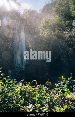 Cascades d'Akchour Cascade, Chefchaouen, Maroc, 2018 Banque D'Images