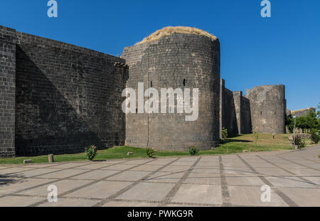Diyarbakir, Turquie - considérée comme la capitale kurde de Turquie, Diyarbakir est une merveilleuse ville aux murs qui entourent la vieille ville Banque D'Images