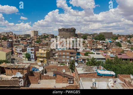 Diyarbakir, Turquie - considérée comme la capitale kurde de Turquie, Diyarbakir est une merveilleuse ville aux murs qui entourent la vieille ville Banque D'Images
