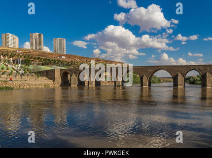 Diyarbakir, Turquie - considérée comme la capitale kurde de Turquie, Diyarbakir est une merveilleuse ville aux murs qui entourent la vieille ville Banque D'Images
