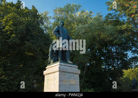 Berlin, Allemagne, août 2018, Albrecht von Roon statue sur Grosser Stern Banque D'Images