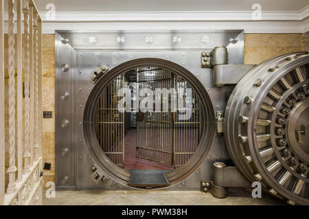 Chambre forte dans le sous-sol de l'édifice de la Banque d'État Gary Banque D'Images