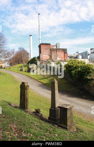 Vue sur la nécropole de Glasgow pour une brasserie locale au cours d'une froide matinée de printemps en Ecosse. Banque D'Images