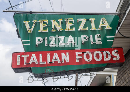 En néon pour Venezia restaurant Banque D'Images