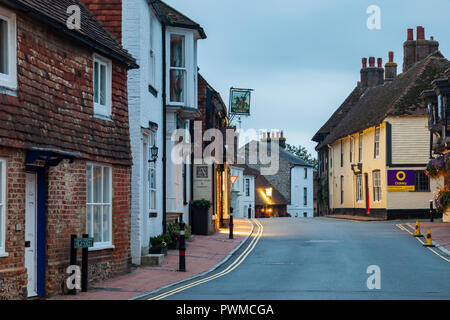 Soirée à 1 156 km Village, East Sussex, Angleterre. Banque D'Images