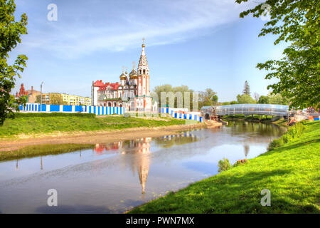 La région de Kaliningrad. Moderne, belle église commémorative en l'honneur de tous les saints dans la mémoire des soldats morts pendant la Première Guerre mondiale Banque D'Images