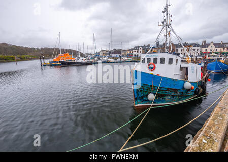 Les navires dans le port de Stornoway, Isle Of Lewis, Scotland, UK Banque D'Images