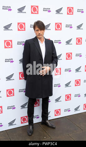 Londres, Royaume-Uni. 17 octobre 2018. The Round House Chalk Farm Londres Royaume-Uni 17 août 2018 Brett Anderson arrive aux Q Awards 2018 en association avec Absolute radio People In Picture: Brett Anderson crédit: Dean Fardell / Alamy Live News Feed / Alay Live News Banque D'Images