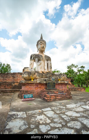 Ancient Buddha in Wat Mae Chon, province de Sukhothai, Thaïlande. Banque D'Images