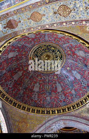 Détails de l'intérieur du dôme Imperial Harem de grêle, le palais de Topkapi, Istanbul, Turquie, l'Europe. Banque D'Images