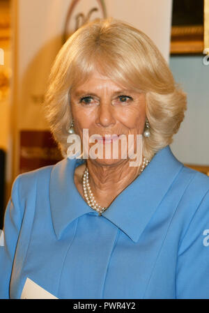 La duchesse de Cornouailles assiste à une réception à l'occasion de la Royal Commonwealth Society's 150e anniversaire à Lancaster House à Londres. Banque D'Images