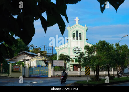 L'église catholique Assomption à soi Talingchan (soi Taling Chan), ville de Phuket, Thaïlande, qui accueille la minorité catholique de l'île Banque D'Images