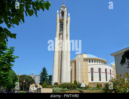 Cathédrale orthodoxe de la résurrection, de la cathédrale de la résurrection du Christ, Katedralja Ringjalljës Krishtit e së, Tirana Banque D'Images