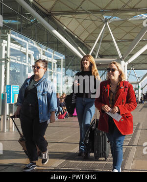 STANSTED, Royaume-Uni - circa 2018 octobre : London Stansted Airport design par l'architecte Lord Norman Foster Banque D'Images