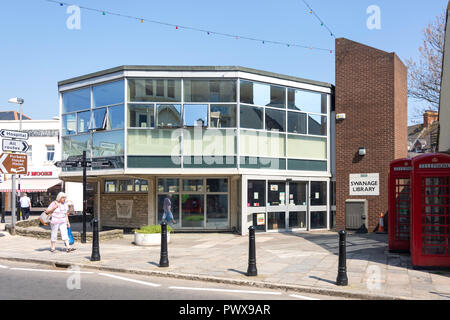 Bibliothèque de Swanage, High Street, Swanage, à l'île de Purbeck, Dorset, Angleterre, Royaume-Uni Banque D'Images