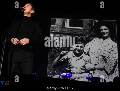 Liverpool, Royaume-Uni MARK McGANN & PEPPERLAND perofrm à Liverpool Echo Arena Ian Crédit Fairbrother/Alamy Stock Photos Banque D'Images