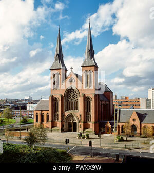 Cathédrale St Chad's, Birmingham, UK. Construit en 1841 par A. W. Pugin, c'est la première cathédrale catholique romaine construit en Angleterre depuis la réforme Banque D'Images