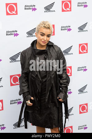 Londres, Royaume-Uni. 17 octobre 2018. La Round House Chalk Farm Gola arrive aux Q Awards 2018 en association avec Absolute radio Credit: Dean Fardell / Alay Live News Banque D'Images