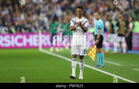 Paris, Frankreich. 16 Oct, 2018. firo : 16.10.2018, Football, Landerspiel : National, la saison 2018/2019 de la Ligue des Nations Unies, la France, France - Allemagne, Allemagne le geste, Thilo Kehrer | utilisée dans le monde entier : dpa Crédit/Alamy Live News Banque D'Images