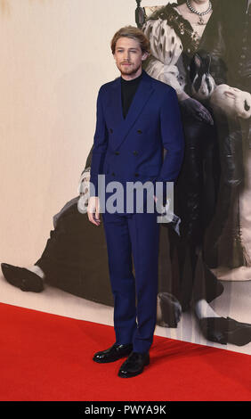 Londres, Royaume-Uni. 18 Oct, 2018. Joe Alwyn assiste à la première UK de la 'Favorite' & American Express à la 62e Gala BFI London Film Festival. Crédit : Gary Mitchell/SOPA Images/ZUMA/Alamy Fil Live News Banque D'Images