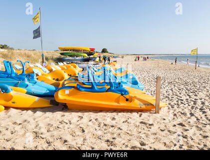 Tôt le matin calme la Knoll beach, Studland Bay, Swanage, Dorset, England, UK Banque D'Images