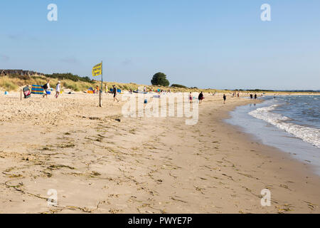 Tôt le matin calme la Knoll beach, Studland Bay, Swanage, Dorset, England, UK Banque D'Images