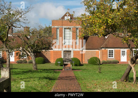 Sandham Memorial Chapel, une décoration des années 1920, construit pour accueillir une série de peintures de l'artiste anglais Stanley Spencer Banque D'Images