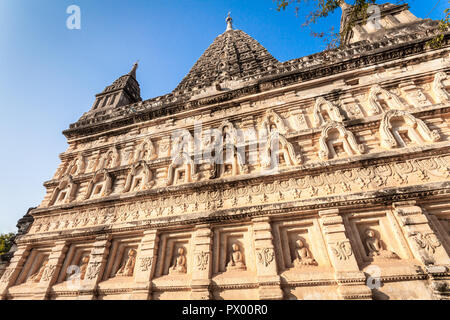 Détail de statues de Bouddha au temple de Mahabodi à Bagan, Myanmar Banque D'Images
