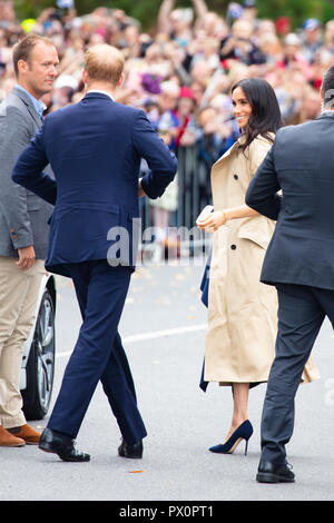 MELBOURNE, AUSTRALIE - Le 18 octobre : le prince Harry, duc de Sussex et Meghan Markle, duchesse de Sussex rencontrez fans de Government House à Melbourne, Austr Banque D'Images