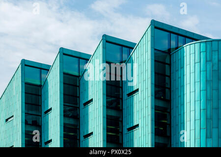 Sheffield, UK - 29 août 2018 : Information communes d'extérieur de bâtiment façade d'architecture, de la bibliothèque et de l'informatique à l'Université de Sheffield Banque D'Images