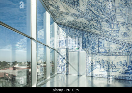 À l'intérieur de la Casa da Musica à Porto, Portugal Banque D'Images