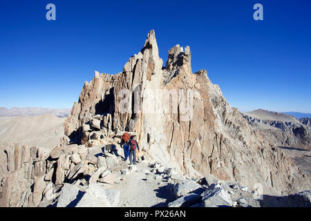 Le Mont Whitney, l'Est de la Sierra Nevada, en Californie, USA. Banque D'Images