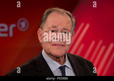 Cologne, Allemagne. 17 Oct, 2018. Rudolf Dressler, Drevuler, SPD, homme politique, portrait, Portrvsst, portrait, seule image tronquée, seul motif, dans l'émission MAISCHBERGER, ARD, thème de l'émission : Watschn fvºr le Parti du peuple : Qui a besoin d'Union européenne et le SPD ? ¬ | Conditions de crédit dans le monde entier : dpa/Alamy Live News Banque D'Images