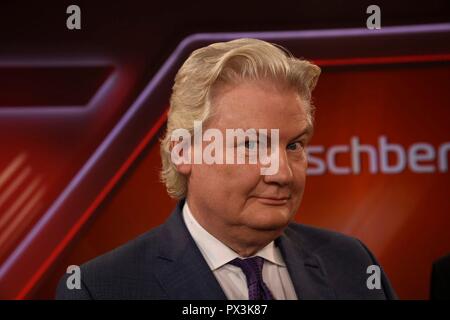 Cologne, Allemagne. 17 Oct, 2018. Sigmund Gottlieb, ancien présentateur ARD, portrait, portrait, portrait, seule image tronquée, seul motif, dans l'émission MAISCHBERGER, ARD, thème de l'émission : Watschn fÃ r die Volksparteien : Qui a besoin d'Union européenne et le SPD ? Utilisation dans le monde entier | Credit : dpa/Alamy Live News Banque D'Images