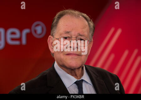 Cologne, Allemagne. 17 Oct, 2018. Rudolf Dressler, Drevuler, SPD, homme politique, portrait, Portrvsst, portrait, seule image tronquée, seul motif, dans l'émission MAISCHBERGER, ARD, thème de l'émission : Watschn fvºr le Parti du peuple : Qui a besoin d'Union européenne et le SPD ? ¬ | Conditions de crédit dans le monde entier : dpa/Alamy Live News Banque D'Images