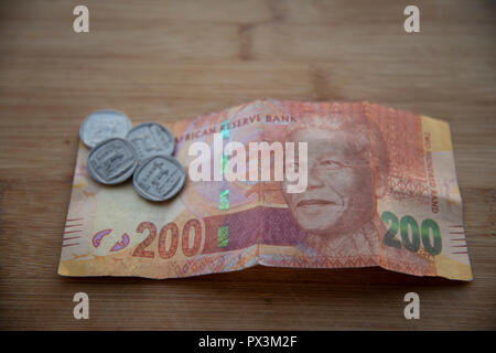 Johannesburg, Afrique du Sud, le 19 octobre, 2018. Le rand sud-africain ré-acquis une partie de ses pertes récentes et dirigé dans le week-end un peu plus forte. Credit : Eva-Lotta Jansson/Alamy Live News Banque D'Images